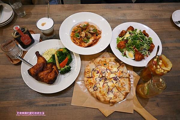 [台北內湖區]內湖不限時咖啡附插頭、包場出租會議首選～漫時生活咖啡館Leisure time-捷運港墘站