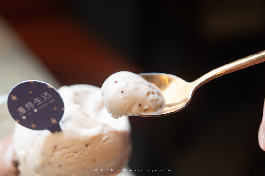 台北美食｜漫時生活Leisure time～內湖超大坪數義式餐廳，手工現作義式披薩必點、海膽明太子鮮蝦義大利麵也