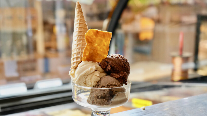 台北市內湖區[內湖美食] 漫時生活 內湖不限時咖啡廳｜港墘站聚餐首選！必吃現做窯烤披薩 珍奶鬆餅