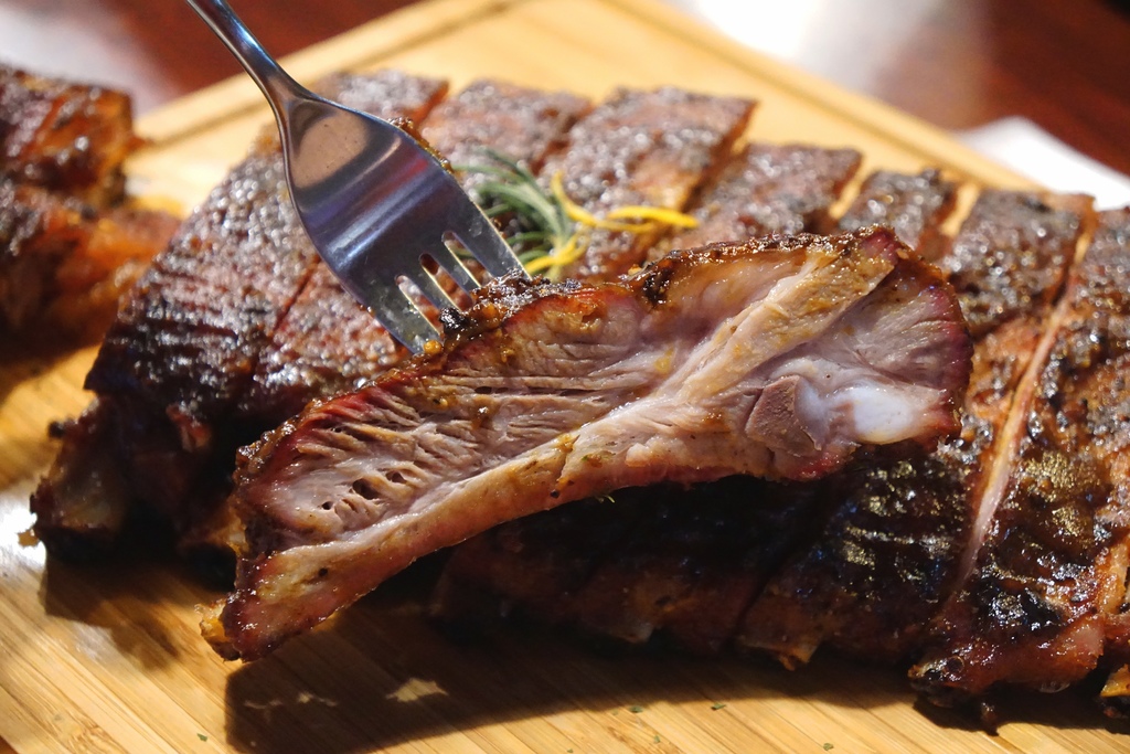 BBQ全份煙燻豬肋排