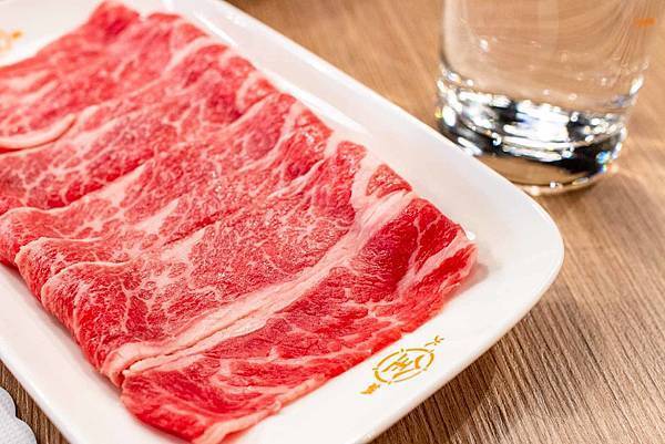 【台北美食】全火鍋-全聯第一家火鍋店新品牌,新鮮食材直送,美味品嚐的到!