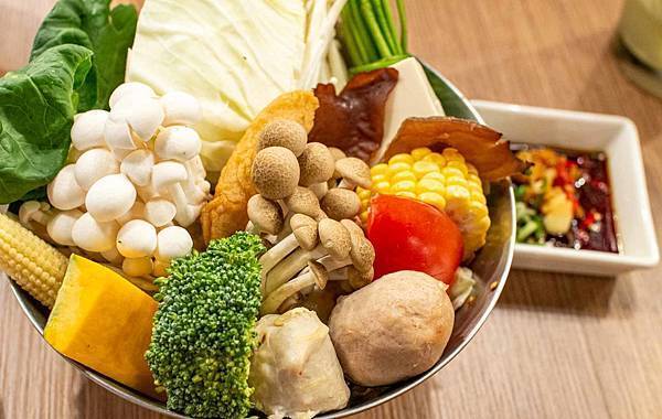 【台北美食】全火鍋-全聯第一家火鍋店新品牌,新鮮食材直送,美味品嚐的到!
