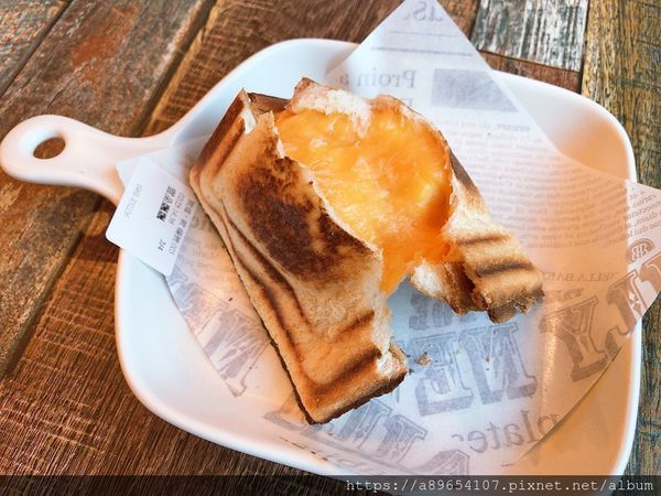 5C210FE9-255E-45F5-B6B3-8D3A67BAE1D2.jpeg 5C210FE9-255E-45F5-B6B3-8D3A67BAE1D2.jpeg