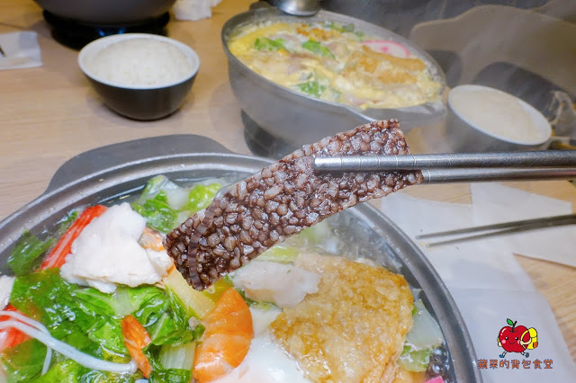 [食記] 新竹東區 - 甲黑哥 平價小火鍋 濃郁起司牛奶鍋香醇百搭 海鮮魚片鍋鮮甜份量足 飲料冰淇淋爆米花自助吧