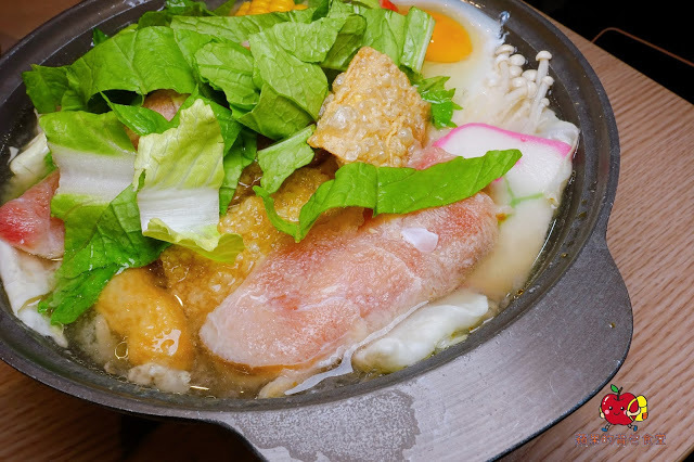 [食記] 新竹東區 - 甲黑哥 平價小火鍋 濃郁起司牛奶鍋香醇百搭 海鮮魚片鍋鮮甜份量足 飲料冰淇淋爆米花自助吧