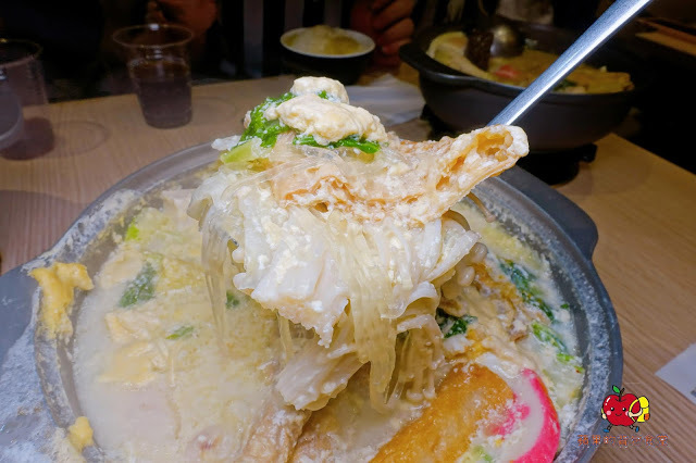 [食記] 新竹東區 - 甲黑哥 平價小火鍋 濃郁起司牛奶鍋香醇百搭 海鮮魚片鍋鮮甜份量足 飲料冰淇淋爆米花自助吧