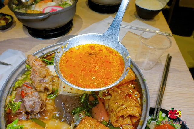 [食記] 新竹東區 - 甲黑哥 平價小火鍋 濃郁起司牛奶鍋香醇百搭 海鮮魚片鍋鮮甜份量足 飲料冰淇淋爆米花自助吧