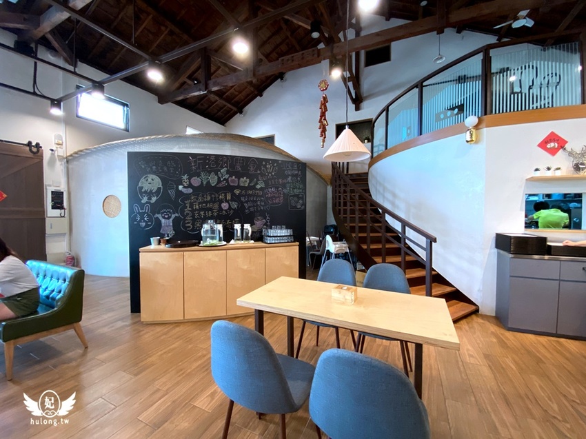 嘉義舊穀倉化身清新文青風咖啡廳| 新農豆食堂(菜單)嘉義美食! - 珍太妃旅遊親子生活