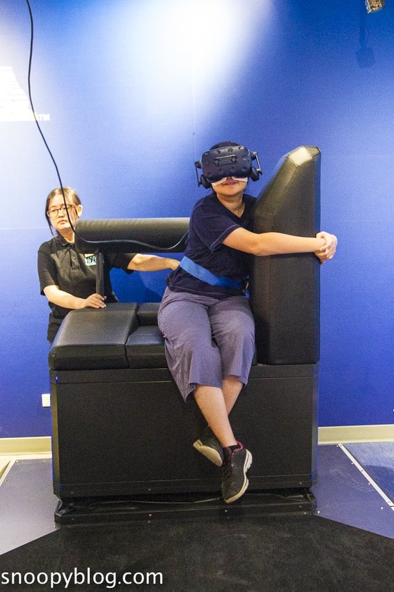 【台北景點】VR ZONE NEW TAIPEI虛擬實境遊樂園｜新莊宏匯廣場～不用飛日本！350坪遊戲大空間、12支黃金級遊戲IP等你來挑戰