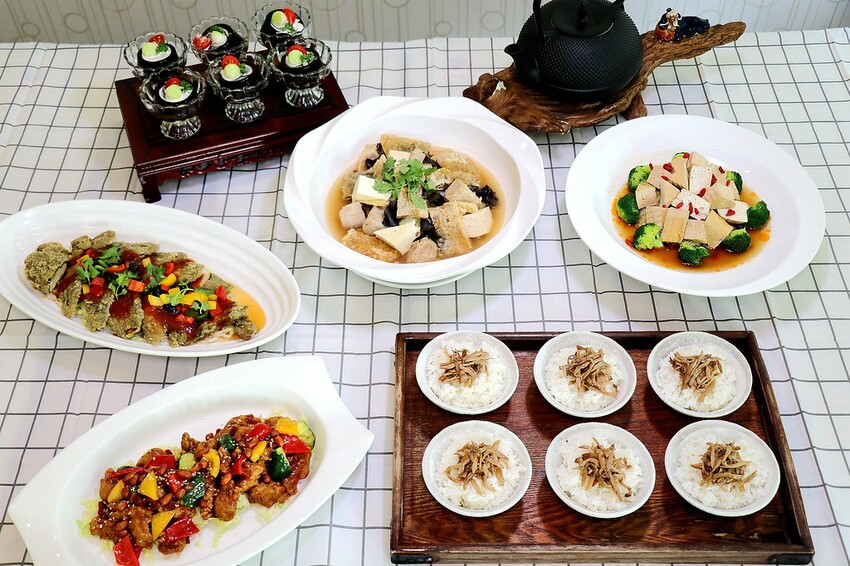 嘉義美食|嘉義群山咖啡宴-新悦花園酒店/小原婚宴餐廳/綠香茶園民宿/楓衣竹食/鄒風館/草行居蔬食餐廳