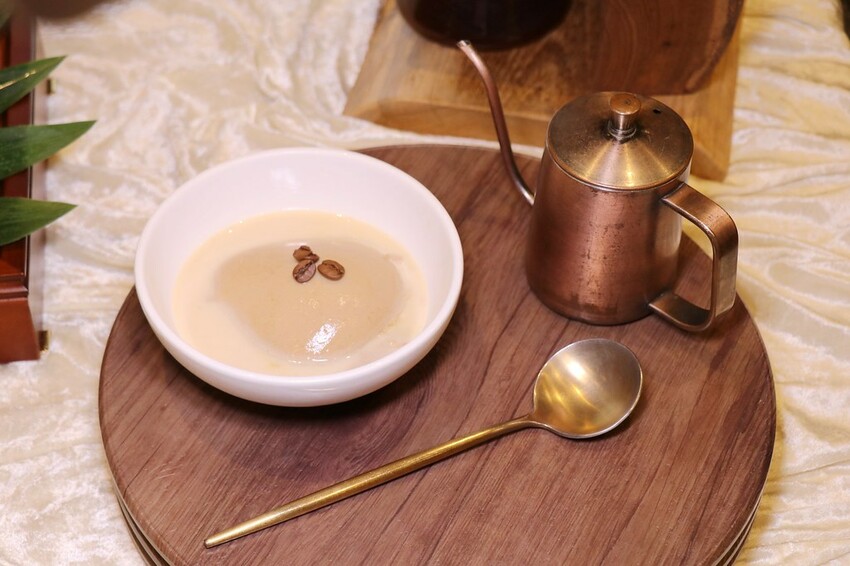 嘉義美食|嘉義群山咖啡宴-新悦花園酒店/小原婚宴餐廳/綠香茶園民宿/楓衣竹食/鄒風館/草行居蔬食餐廳