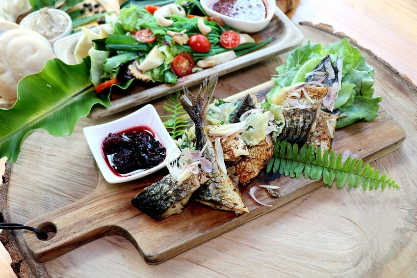 嘉義美食|嘉義群山咖啡宴-新悦花園酒店/小原婚宴餐廳/綠香茶園民宿/楓衣竹食/鄒風館/草行居蔬食餐廳