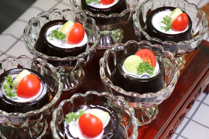 嘉義美食|嘉義群山咖啡宴-新悦花園酒店/小原婚宴餐廳/綠香茶園民宿/楓衣竹食/鄒風館/草行居蔬食餐廳