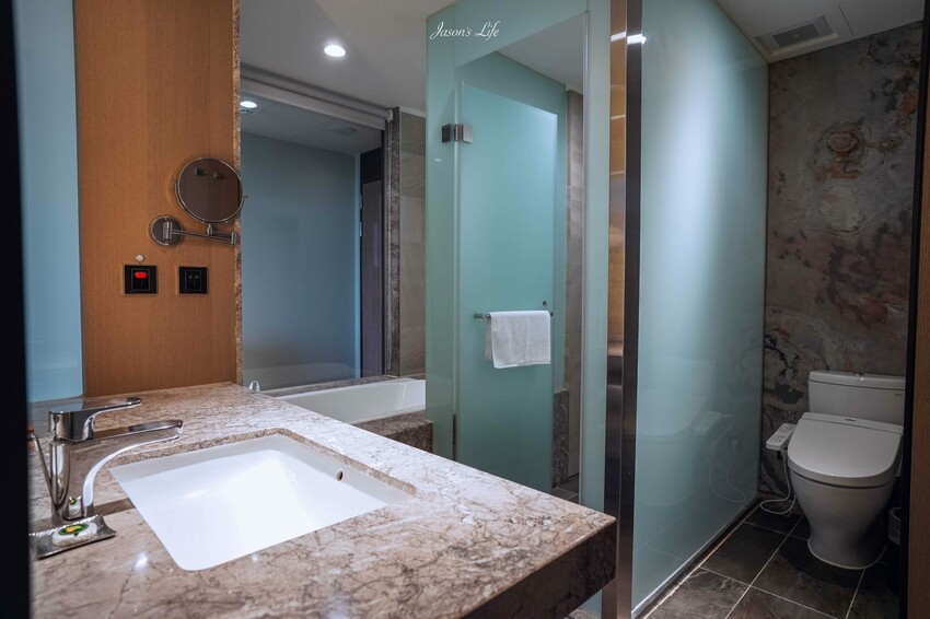 【嘉義西區｜住宿】新悦花園酒店。嘉義親子飯店推薦，寵物友善設有寵物旅館，多種親子設施，早餐有火雞肉飯