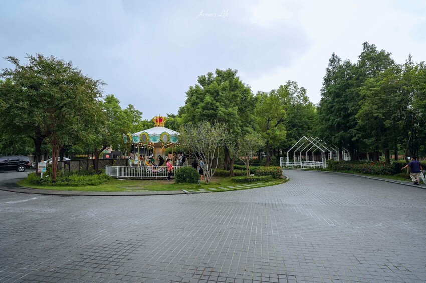 【嘉義西區｜住宿】新悦花園酒店。嘉義親子飯店推薦，寵物友善設有寵物旅館，多種親子設施，早餐有火雞肉飯