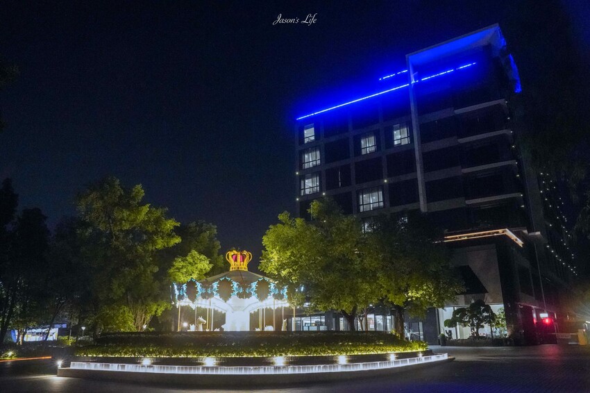 【嘉義西區｜住宿】新悦花園酒店。嘉義親子飯店推薦，寵物友善設有寵物旅館，多種親子設施，早餐有火雞肉飯