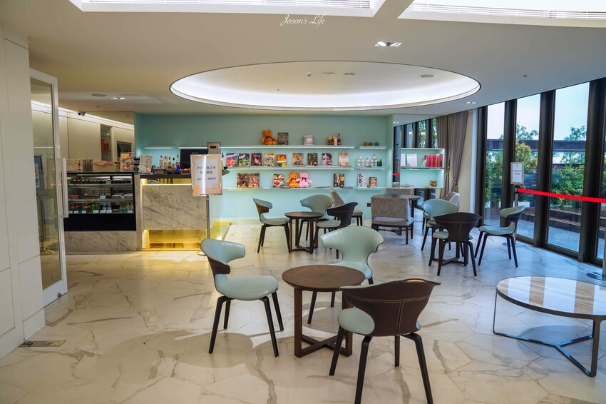 【嘉義西區｜住宿】新悦花園酒店。嘉義親子飯店推薦，寵物友善設有寵物旅館，多種親子設施，早餐有火雞肉飯