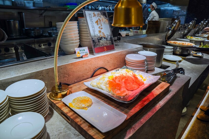 【嘉義西區｜住宿】新悦花園酒店。嘉義親子飯店推薦，寵物友善設有寵物旅館，多種親子設施，早餐有火雞肉飯