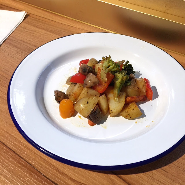 肉桂蘋果巴布卡、台北 Boulangerie Ours Cinnamon apple Babka 焙茶司康、甜橙布里歐麵包布丁、爐烤蔬菜