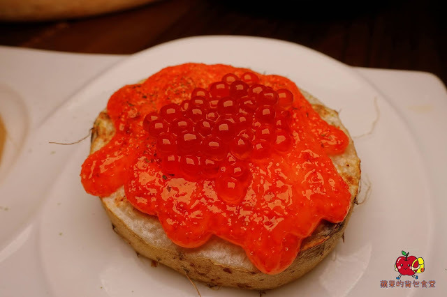 [壽司 丼飯] 新竹 賞壽司 - 充滿起司奶香又帶芥末味的龍蝦舞Pizza壽司 桑脆山藥搭配明太子鮭魚卵 入口即化的鮮嫩比目魚鰭邊肉