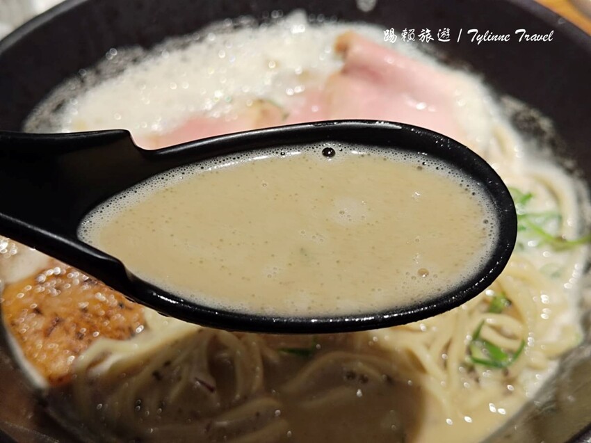 捷運公館站拉麵吃到飽！墨洋拉麵無限加麵吃到飽，激推干貝系 黑松露口味。