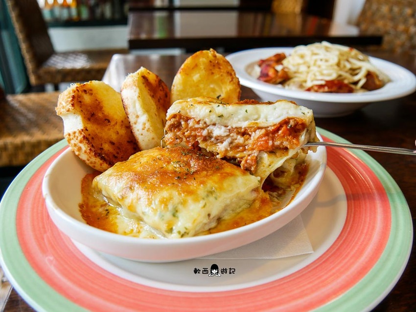 公館咖啡廳》Cafe Bastille台大●咖啡廳入夜更熱鬧!台大咖啡廳搖身一變小餐酒館 有包廂不限時台大咖啡廳好去處 - 軟西，遊記