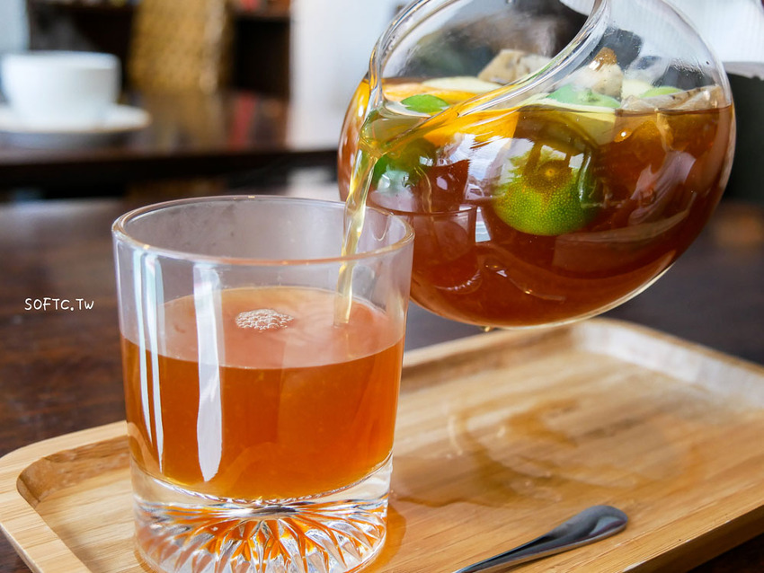 公館咖啡廳》Cafe Bastille台大●咖啡廳入夜更熱鬧!台大咖啡廳搖身一變小餐酒館 有包廂不限時台大咖啡廳好去處 - 軟西，遊記