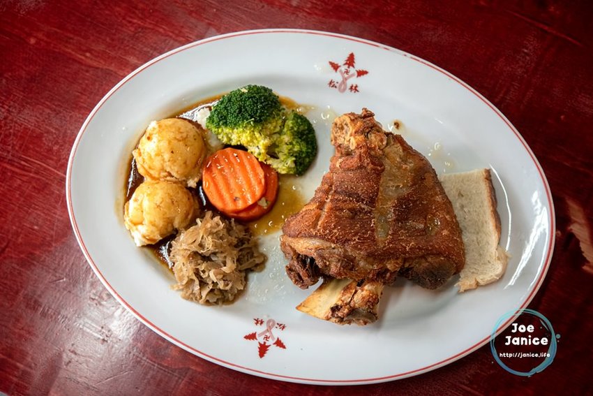 大溪最道地德國菜【德意的店】外酥內嫩豬腳｜超大份豬肋排｜多汁彈牙德國香腸 – 潔妮食旅生活