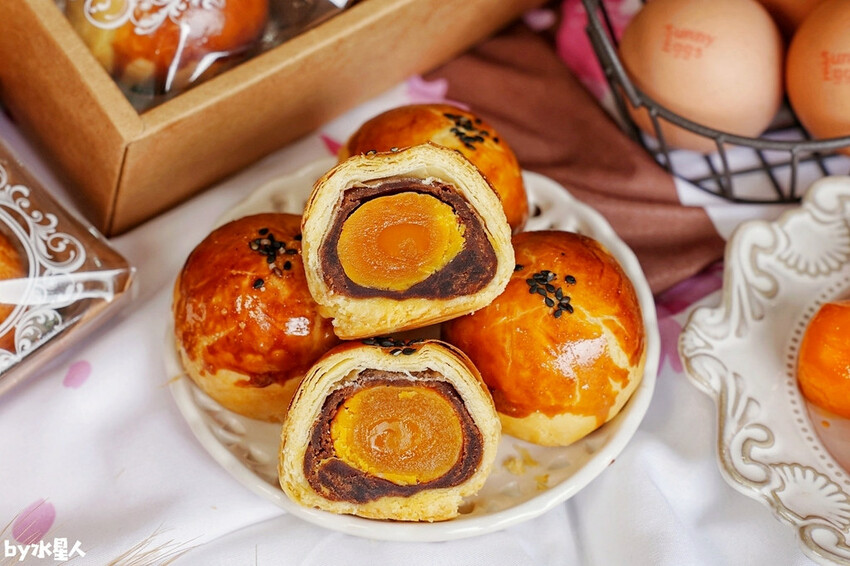 大里蛋黃酥