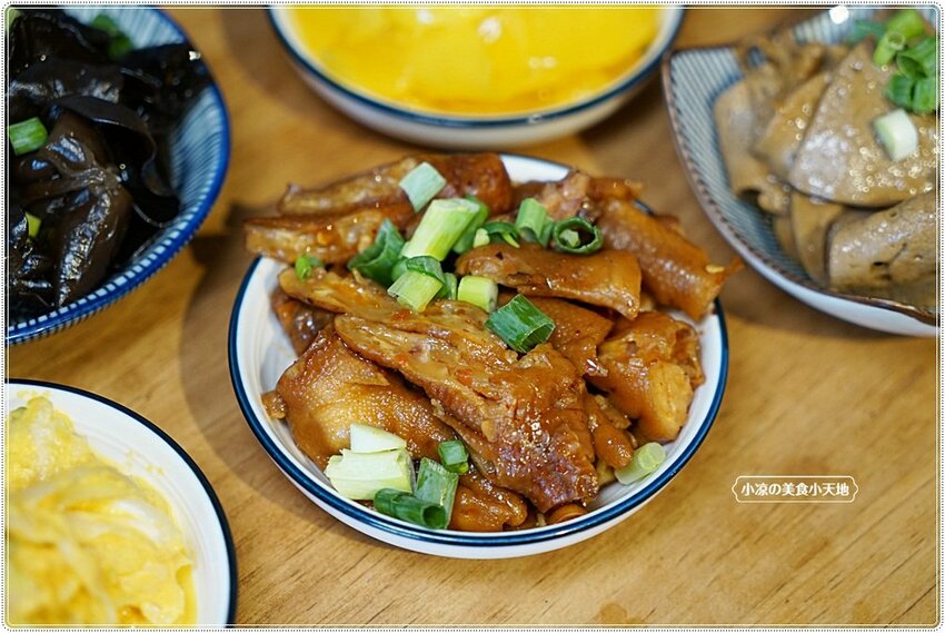 麵容餃好║在地人氣復古文青麵館只要銅板價！時光機帶你吃，國宴粄條、傳統麵食、現包手工水餃、小菜，愛麵族必收！