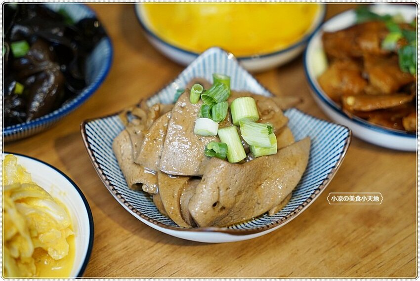 麵容餃好║在地人氣復古文青麵館只要銅板價！時光機帶你吃，國宴粄條、傳統麵食、現包手工水餃、小菜，愛麵族必收！