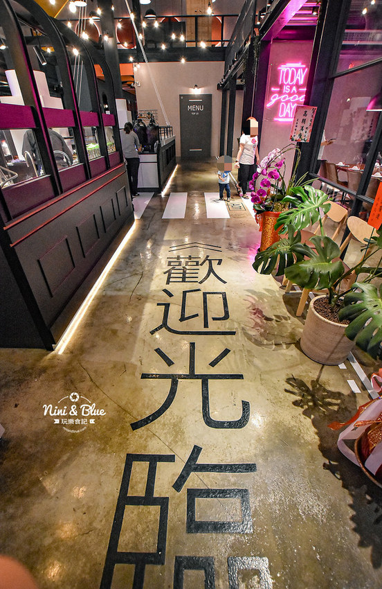 鴻龍宴 菜單 台中活蝦 水湳美食02