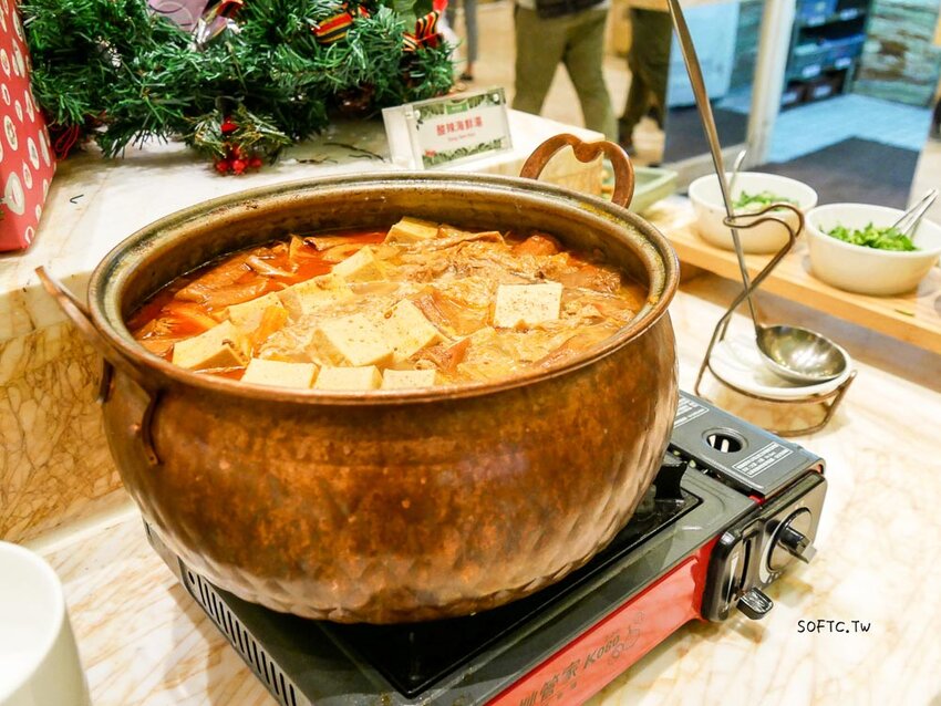 台中吃到飽推薦》林酒店森林百匯●大口吃龍蝦! 超人氣椒鹽天使蝦&波士頓龍蝦湯吃到飽 海鮮控必吃吃到飽