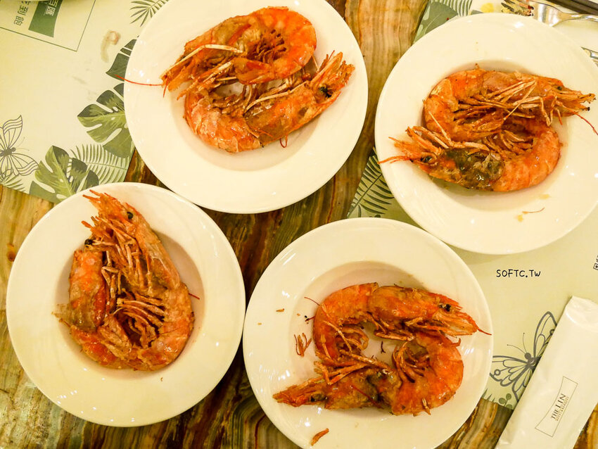 台中吃到飽推薦》林酒店森林百匯●大口吃龍蝦! 超人氣椒鹽天使蝦&波士頓龍蝦湯吃到飽 海鮮控必吃吃到飽