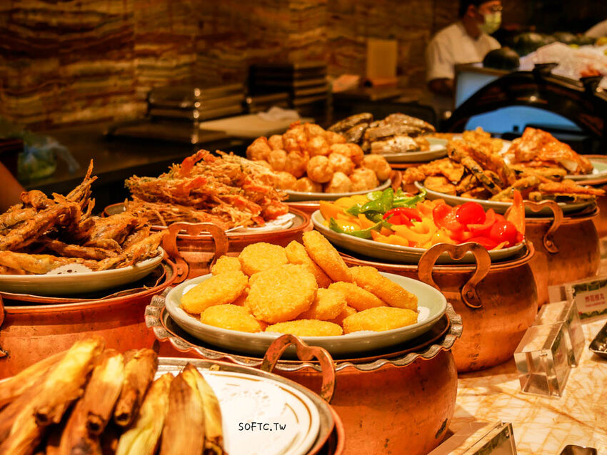 台中吃到飽推薦》林酒店森林百匯●大口吃龍蝦! 超人氣椒鹽天使蝦&波士頓龍蝦湯吃到飽 海鮮控必吃吃到飽