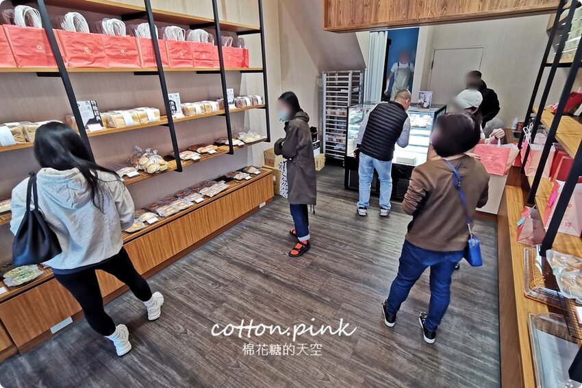 台中生吐司暘光田麥超搶手,最新波士頓派厚厚奶油香而不膩,強烈建議一定要預定 - 棉花糖的天空