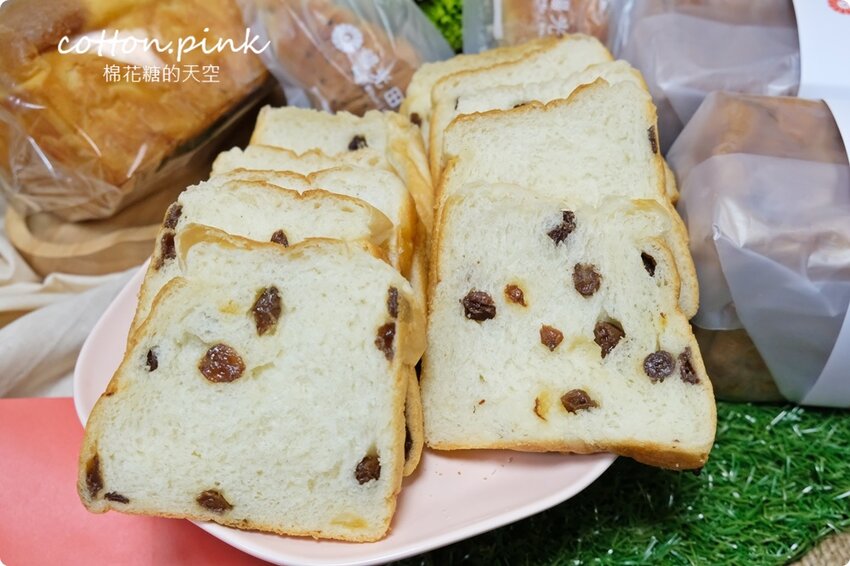 台中生吐司暘光田麥超搶手,最新波士頓派厚厚奶油香而不膩,強烈建議一定要預定 - 棉花糖的天空
