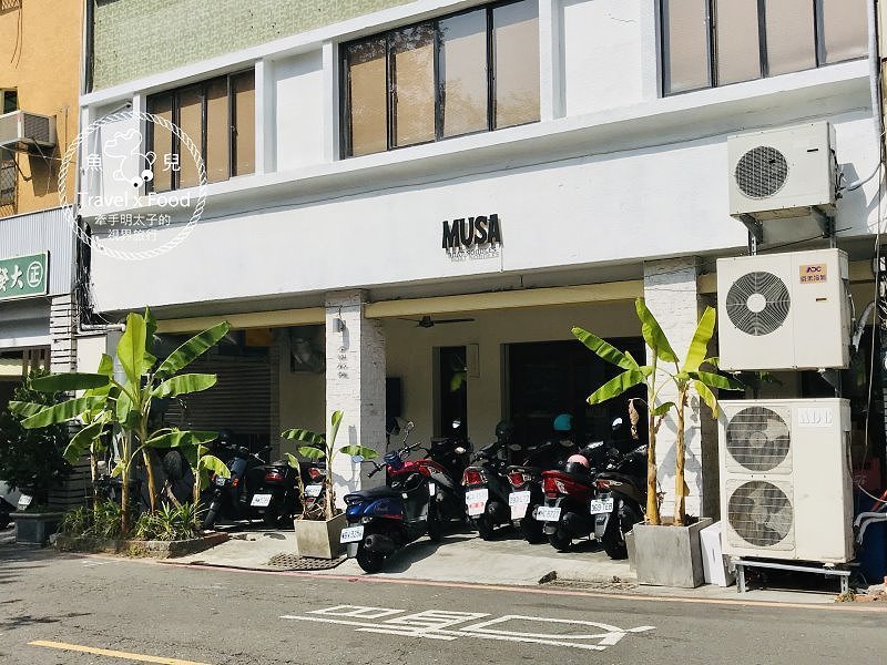 泰國傳統水上美食：MUSA 泰國船麵，價格親民，中泰混血黑湯打遍天下無敵手！ @魚兒 x 牽手明太子的「視」界旅行