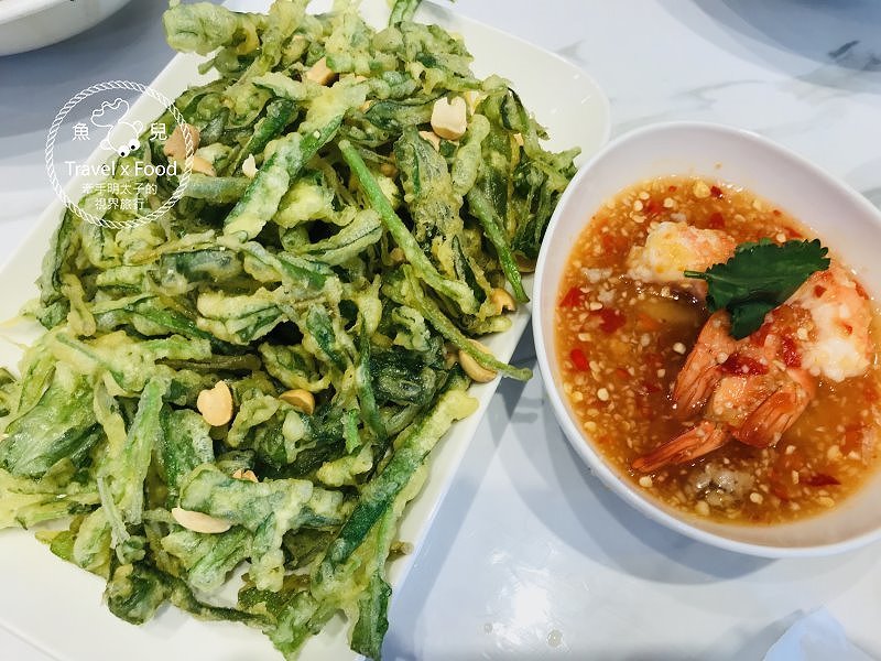 泰國傳統水上美食：MUSA 泰國船麵，價格親民，中泰混血黑湯打遍天下無敵手！ @魚兒 x 牽手明太子的「視」界旅行