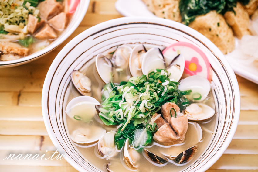 員林 百川通食舖。招牌五鮮湯麵超浮誇，泰式臭豆腐 外酥脆 咬下噴汁 - Nana愛旅行札記