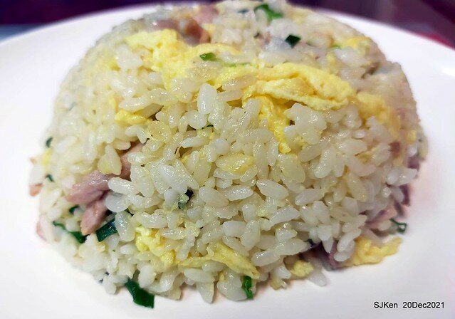 「鼎工坊」(Chinese fried rice , noodle & vegetable soup store), Taipei, Taiwan, SJKen, Dec 20,2021.