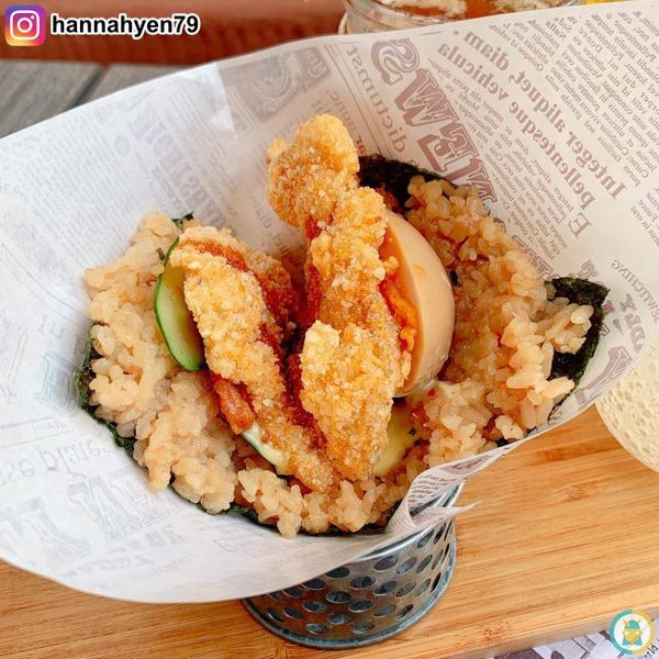 沖繩飯糰║雞武門 QIA QIA G║大安區美食║台北美食║大安美食║捷運大安站║銅板美食║巷弄美食║特色小吃║雞武門壽司堡║外送美食║台北炸物║台北餐廳║台北小吃