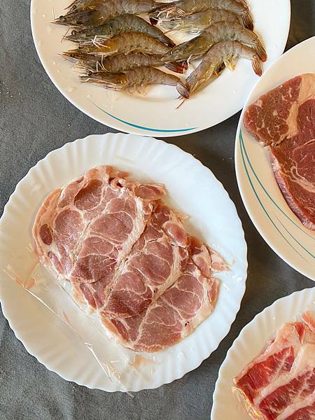 就是愛海鮮-烤肉組合🌟宅配美食🌟只要有電烤盤、氣炸鍋或瓦斯爐平底鍋🌟享受在家烤肉的樂趣🌟