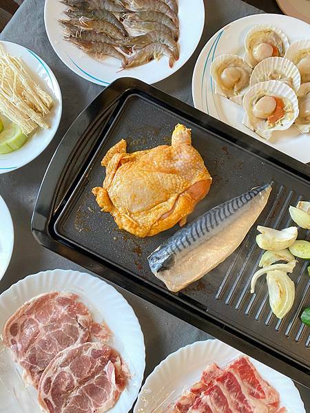 就是愛海鮮-烤肉組合🌟宅配美食🌟只要有電烤盤、氣炸鍋或瓦斯爐平底鍋🌟享受在家烤肉的樂趣🌟