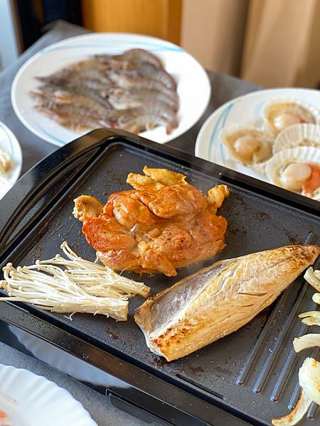 就是愛海鮮-烤肉組合🌟宅配美食🌟只要有電烤盤、氣炸鍋或瓦斯爐平底鍋🌟享受在家烤肉的樂趣🌟