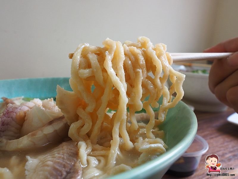 桃園中壢美食-早點上學-浮誇小卷意麵超驚艷,每日限量想吃要趁早 @民宿女王芽月-美食.旅遊.全台趴趴走