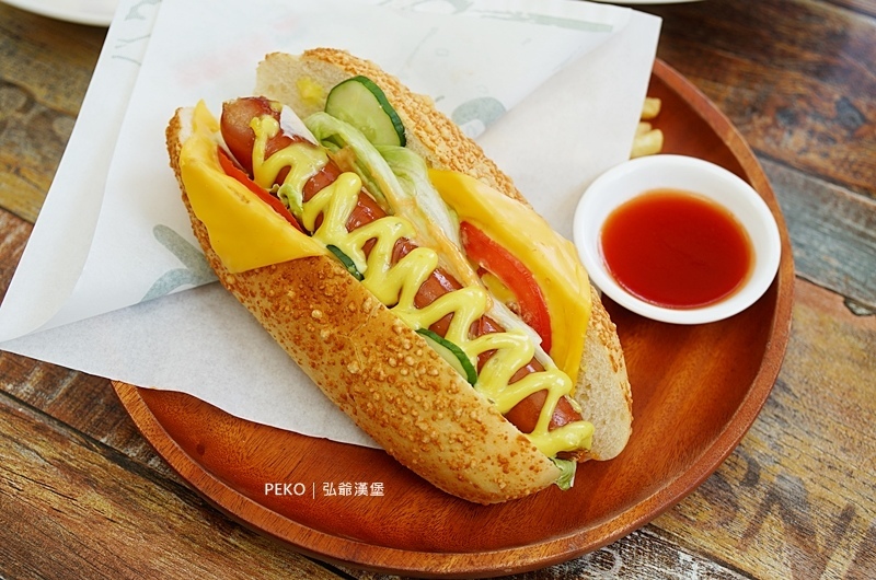 弘爺漢堡.弘爺漢堡菜單.弘爺漢堡推薦.弘爺早餐.弘爺週年慶.吃早餐送汽車.三峽美食.台北好吃早餐.刮刮卡.弘爺抽汽車.