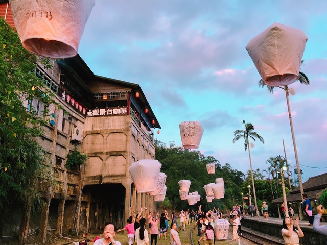 IMG_8297.JPG - 平溪天燈媒人進站