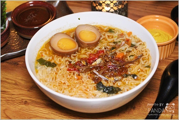 BAR SPEAKEASY II (60)