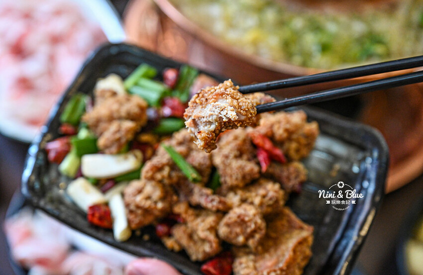 台中太平懷舊台菜餐廳,酸菜鍋和熱炒系列都好吃,價格實在、好停車 -妮妮布魯